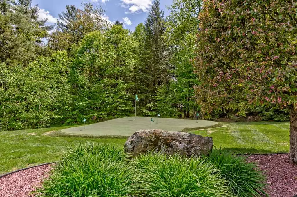 285 Middle Winchendon Road Rindge NH 03461