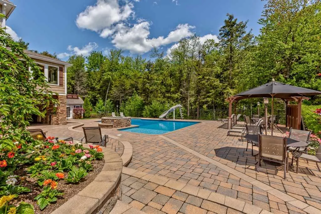 285 Middle Winchendon Road Rindge NH 03461