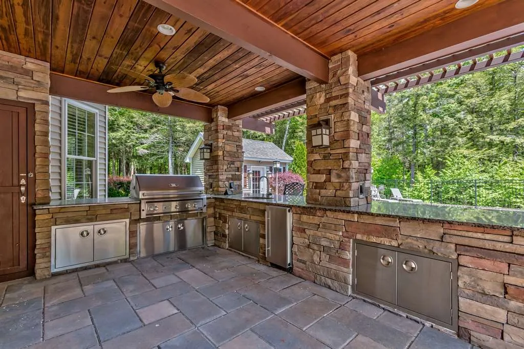 285 Middle Winchendon Road Rindge NH 03461