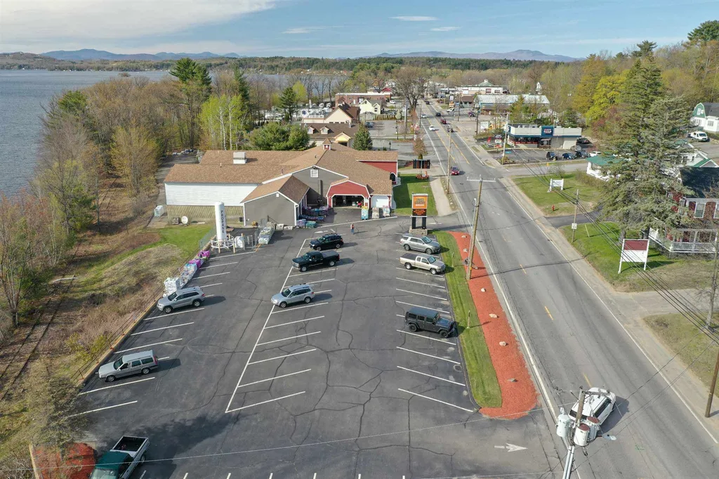 1084 Union Avenue Laconia NH 03246