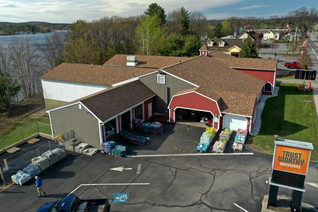 1084 Union Avenue Laconia NH 03246