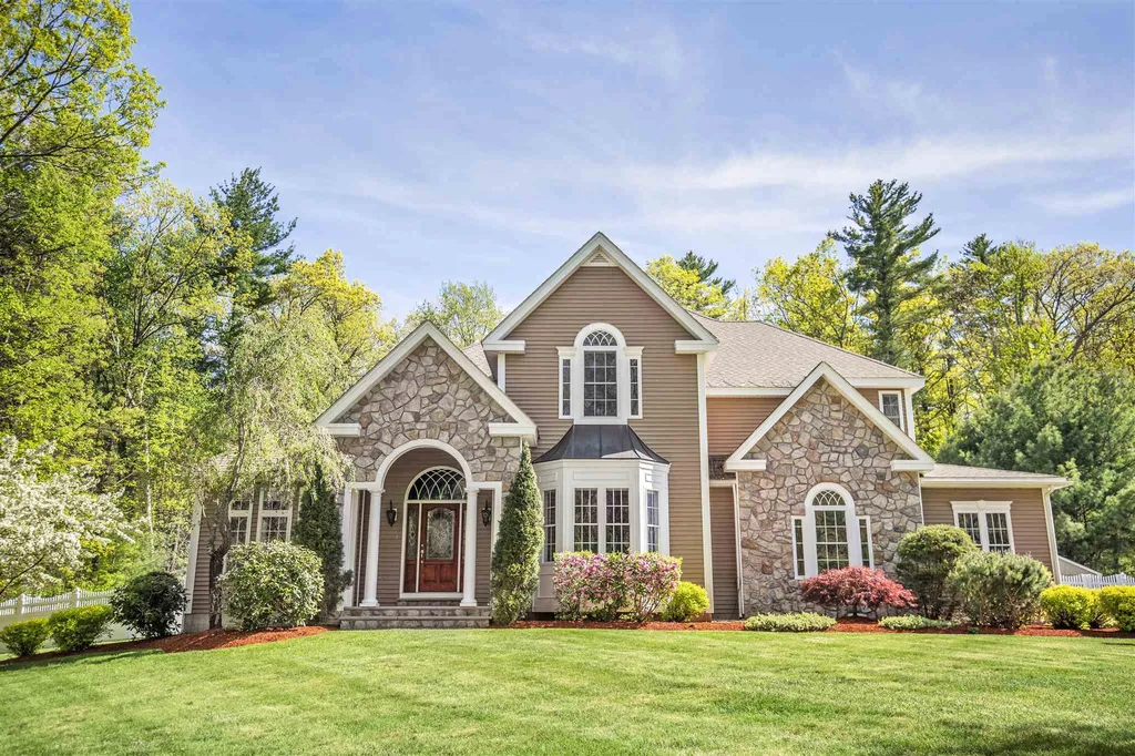 9 Kashmir Drive Salem NH 03079