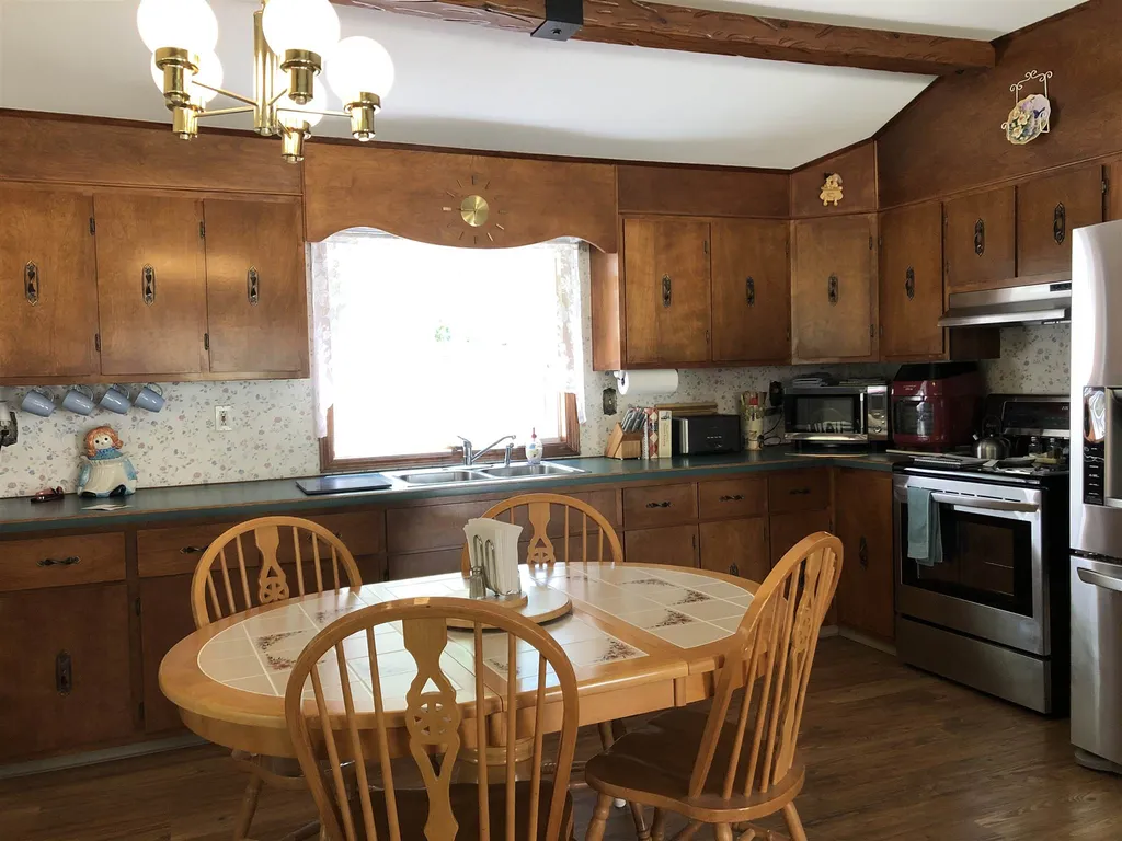 32 Birch Road Middleton NH 03887