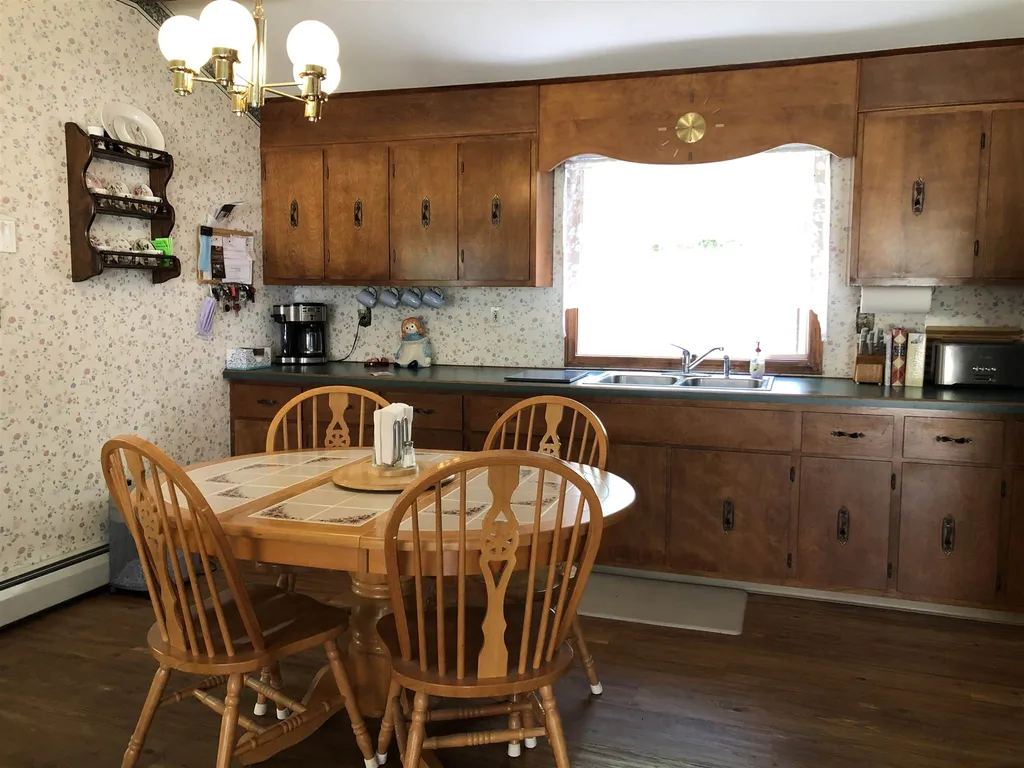 32 Birch Road Middleton NH 03887