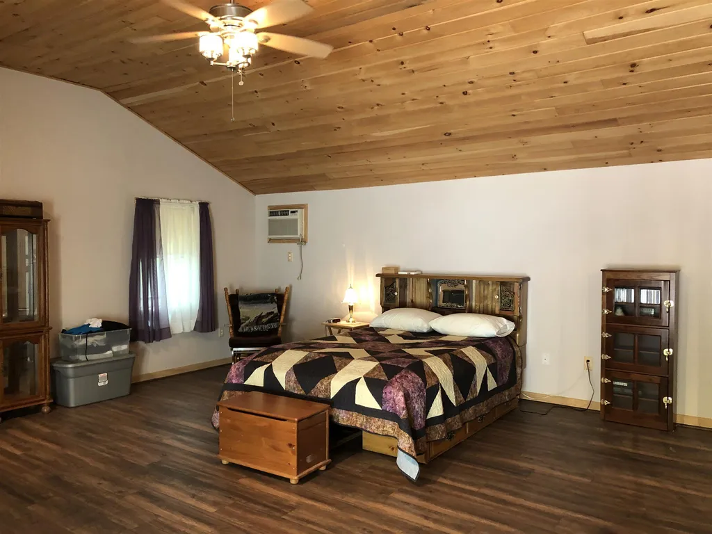 32 Birch Road Middleton NH 03887