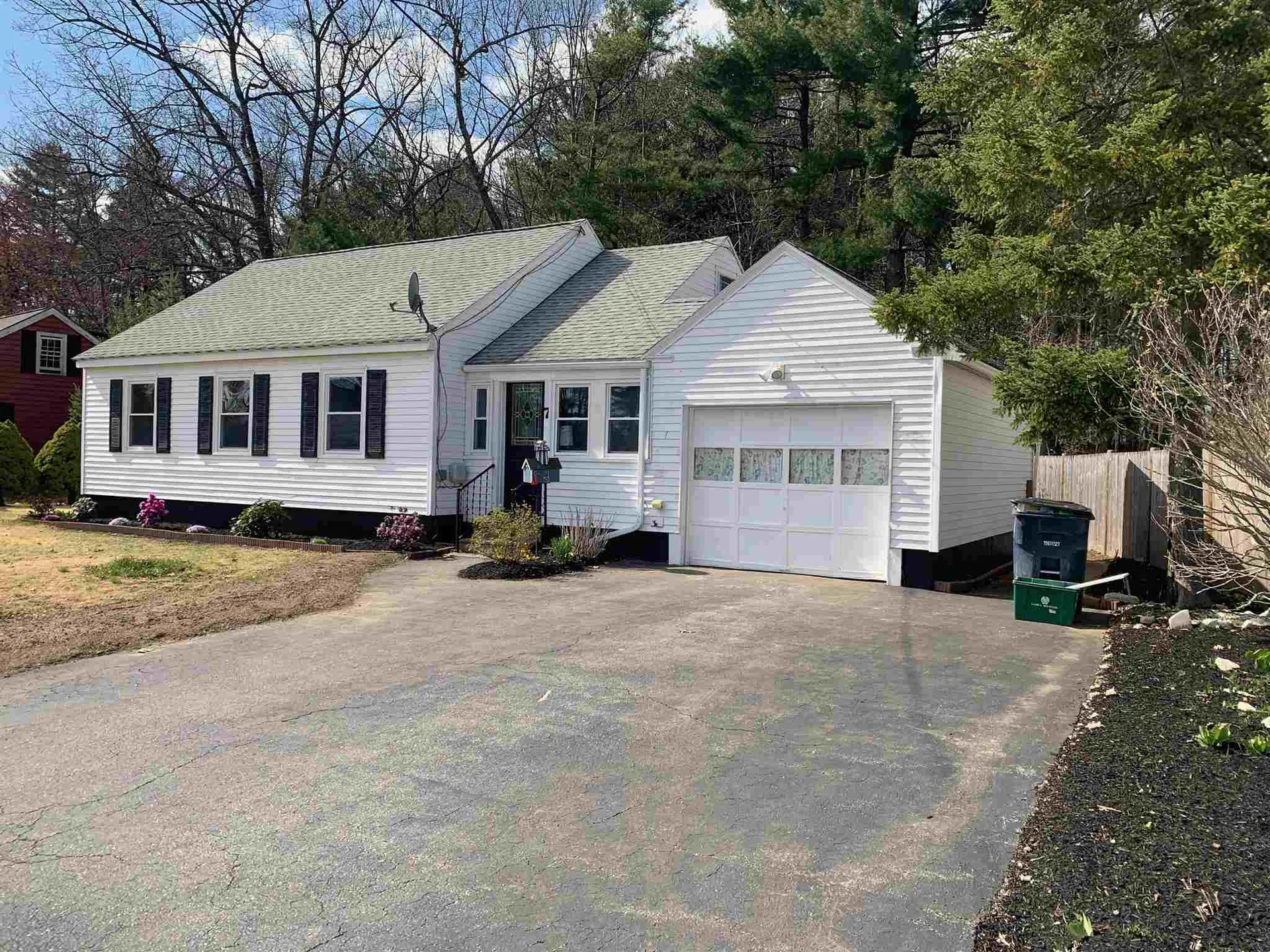 7 Berkshire Road Nashua NH 03064