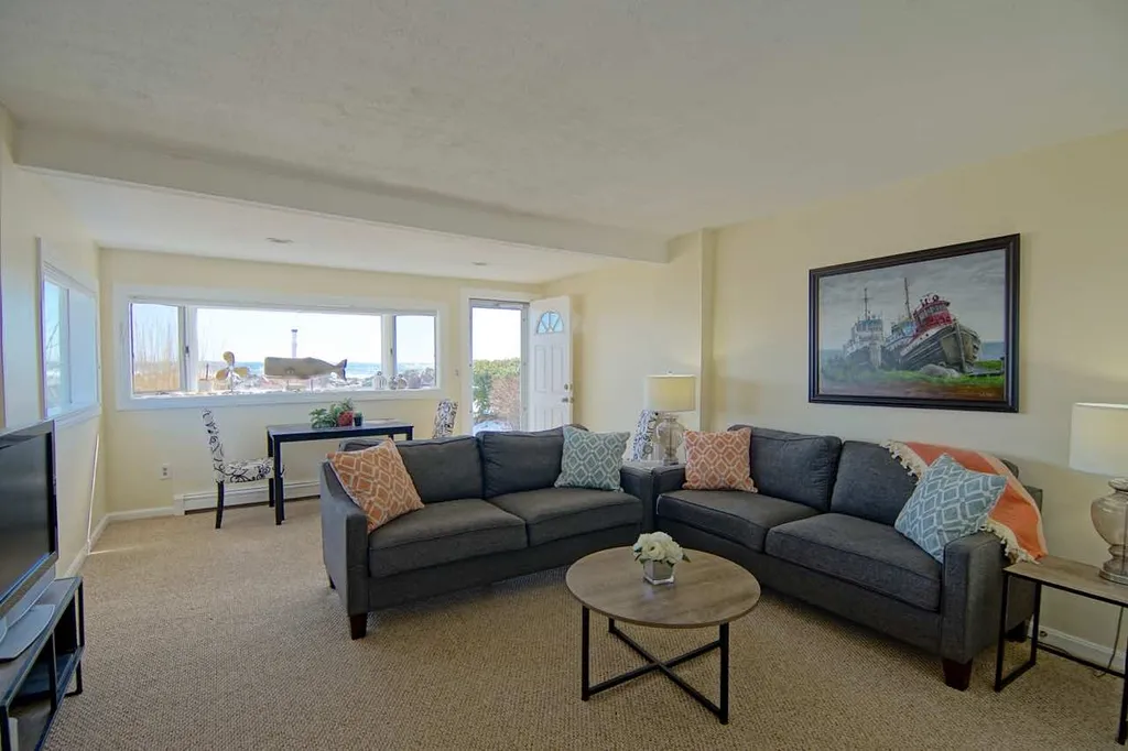 1359 Ocean Boulevard Rye NH 03870