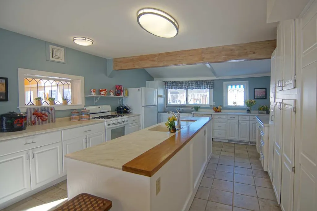1359 Ocean Boulevard Rye NH 03870