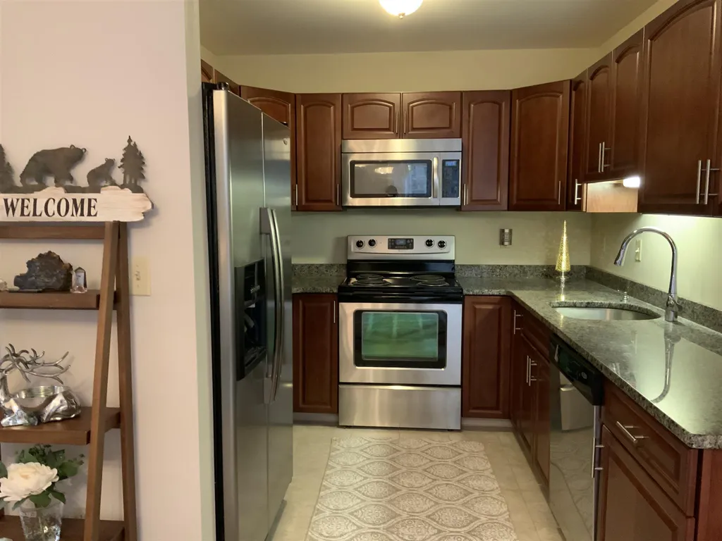 23 Falls Road Thornton NH 03285