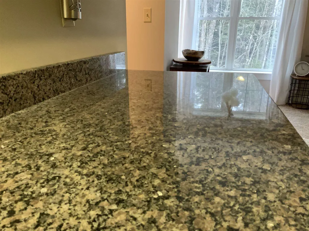 23 Falls Road Thornton NH 03285