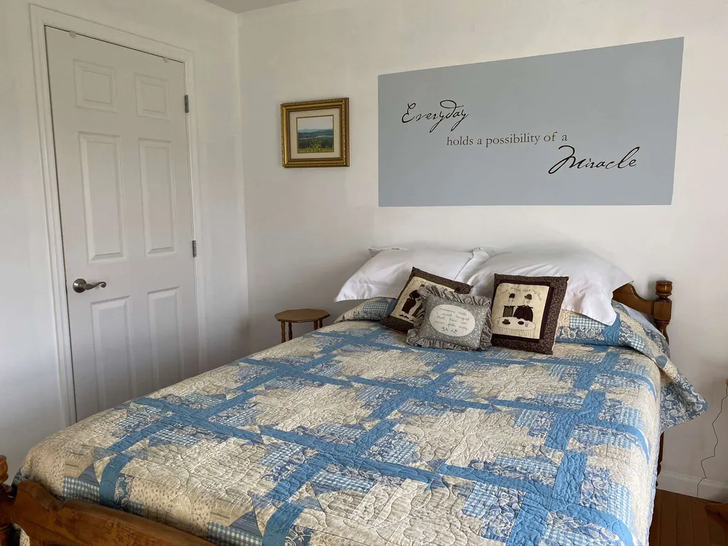 51 Daisy Hill Road Lebanon NH 03766