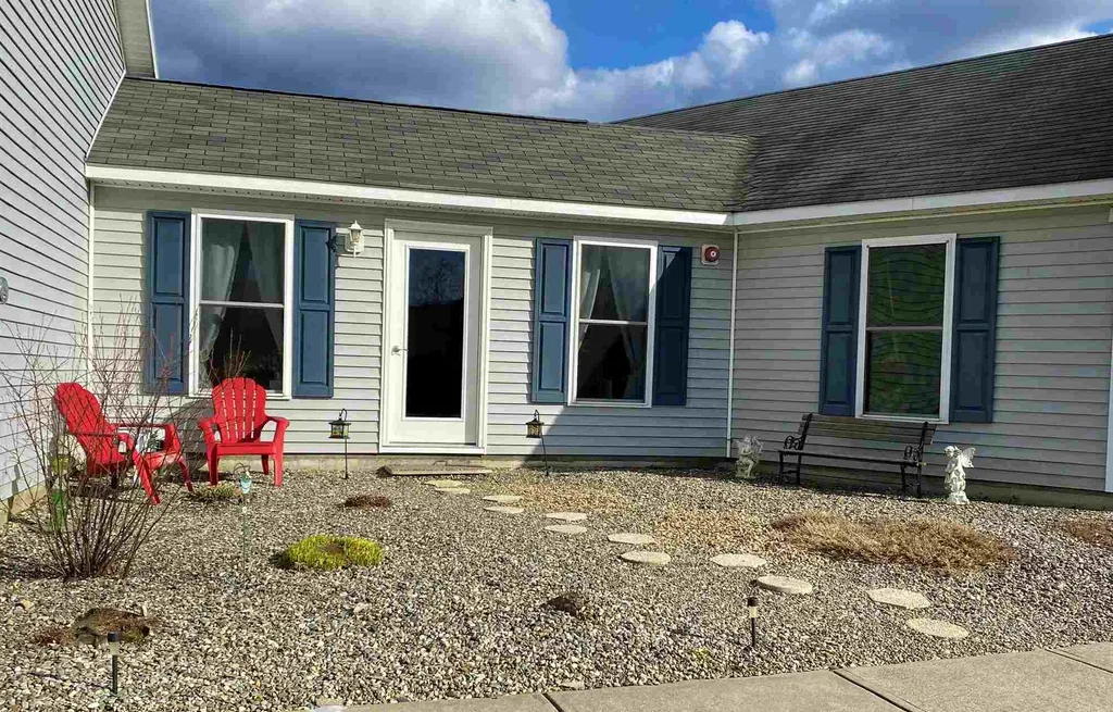 51 Daisy Hill Road Lebanon NH 03766