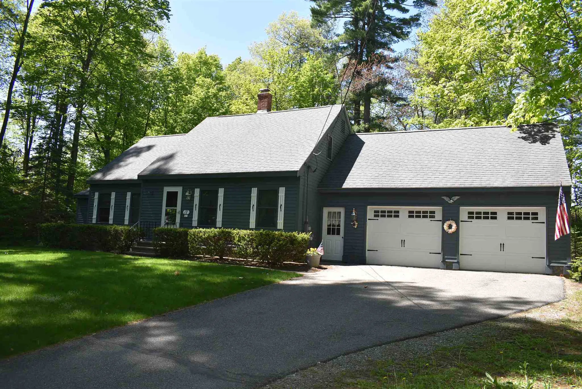 17 Barisano Way Nashua NH 03063