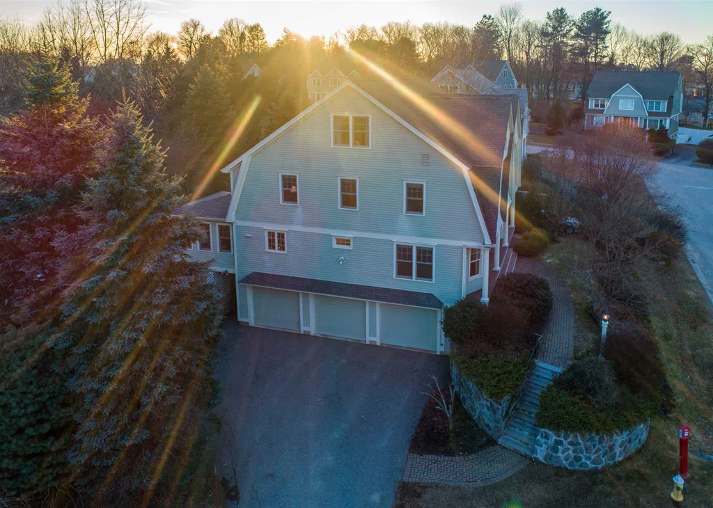 3 Squamscott Circle Exeter NH 03833