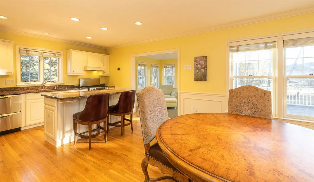 3 Squamscott Circle Exeter NH 03833