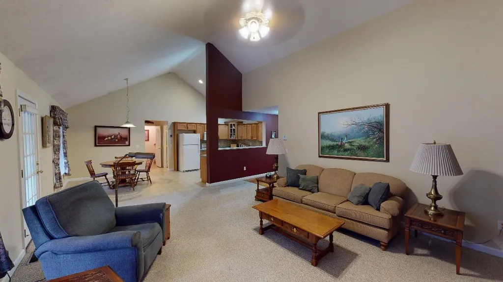 179 Streamside Drive Manchester NH 03102