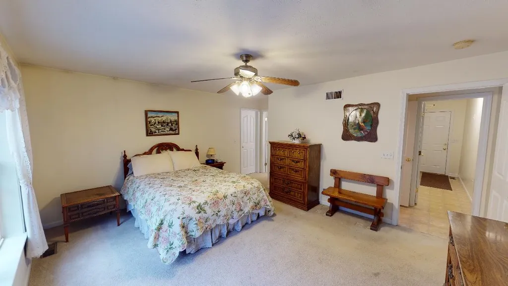 179 Streamside Drive Manchester NH 03102