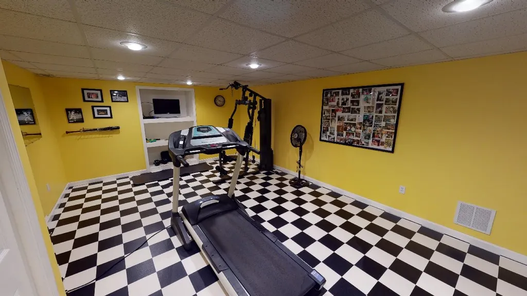 179 Streamside Drive Manchester NH 03102