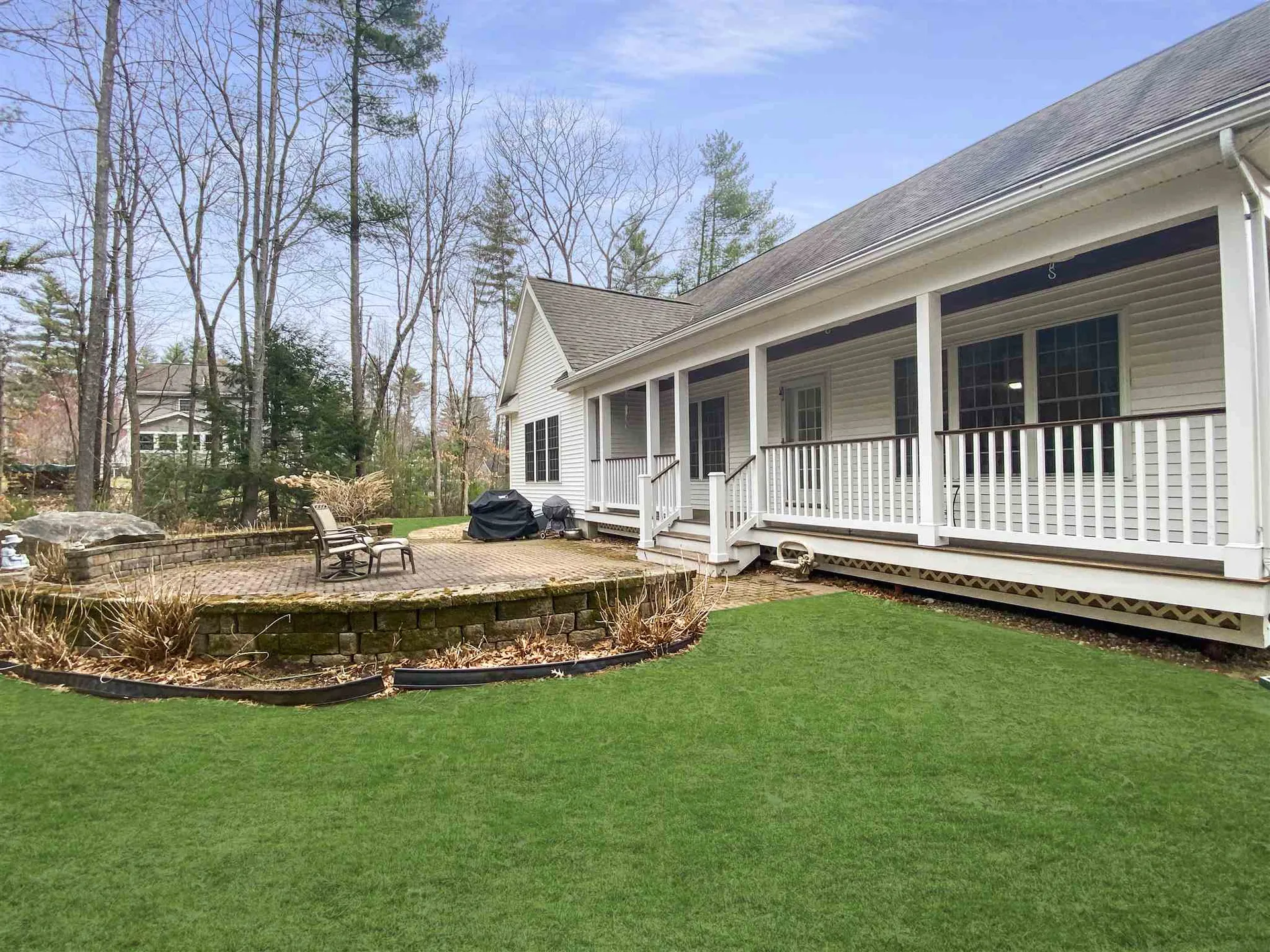 179 Streamside Drive Manchester NH 03102