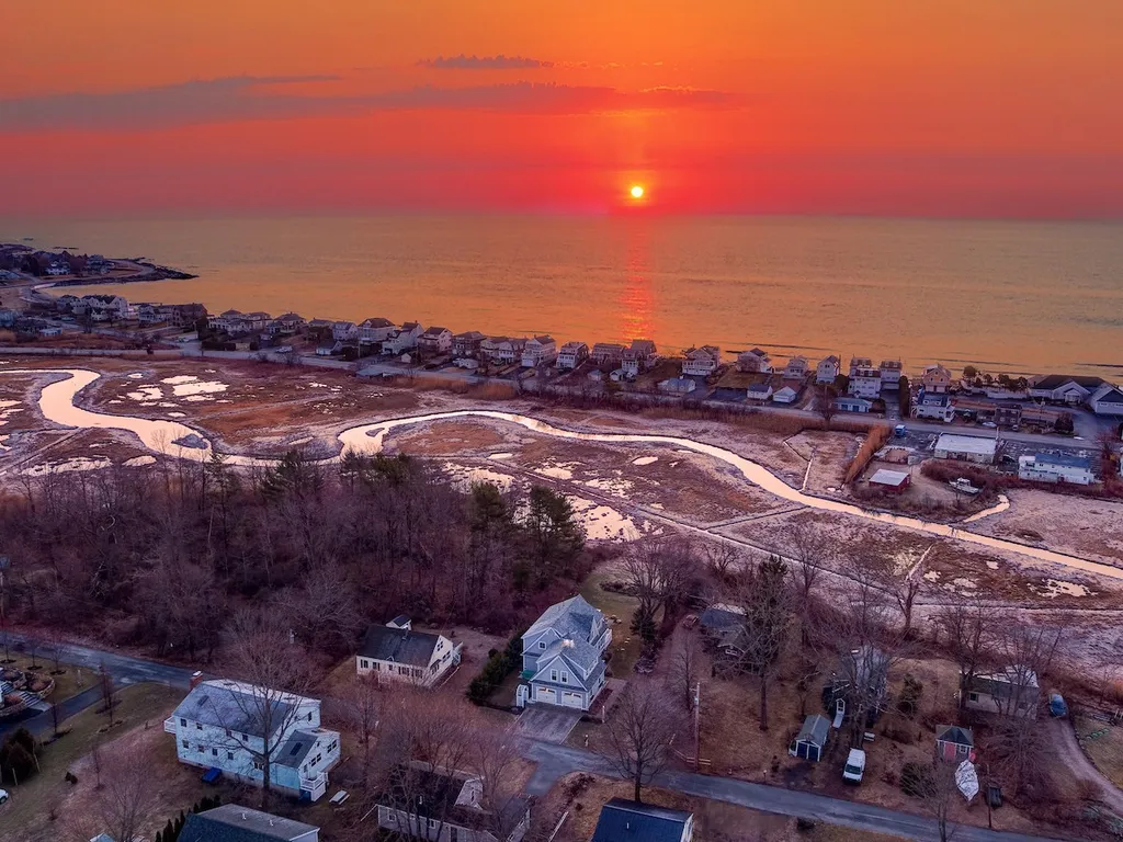 25 Appledore Avenue Rye NH 03870