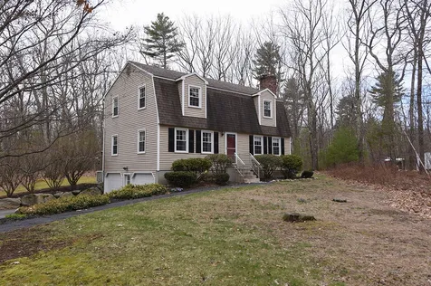 20 Wentworth Lane Derry NH 03038