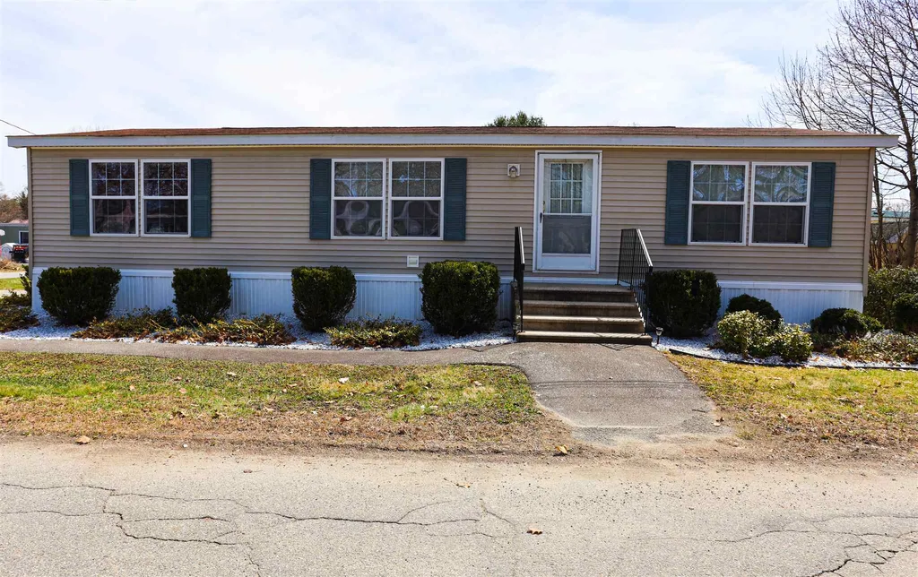 1 Willow Street Exeter NH 03833