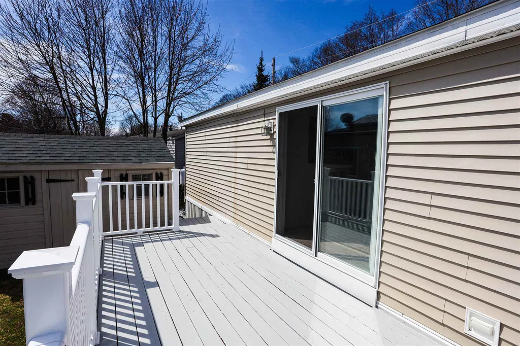 1 Willow Street Exeter NH 03833