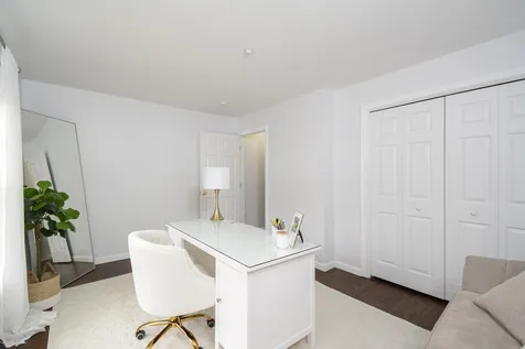 13b Tammy Court Hudson NH 03051