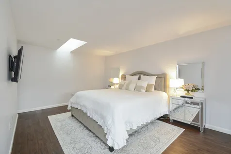 13b Tammy Court Hudson NH 03051