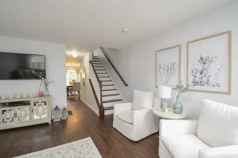 13b Tammy Court Hudson NH 03051