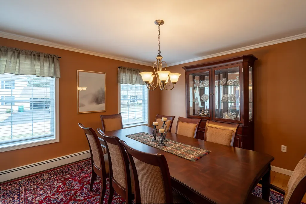 32 Jay Way Rochester NH 03868
