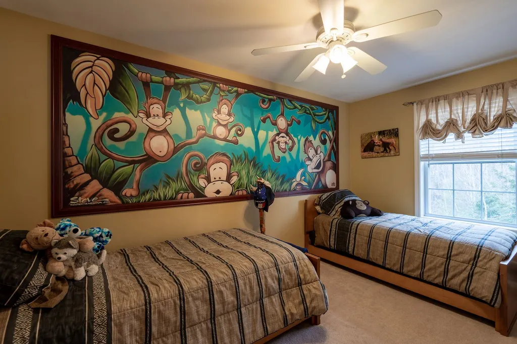 32 Jay Way Rochester NH 03868