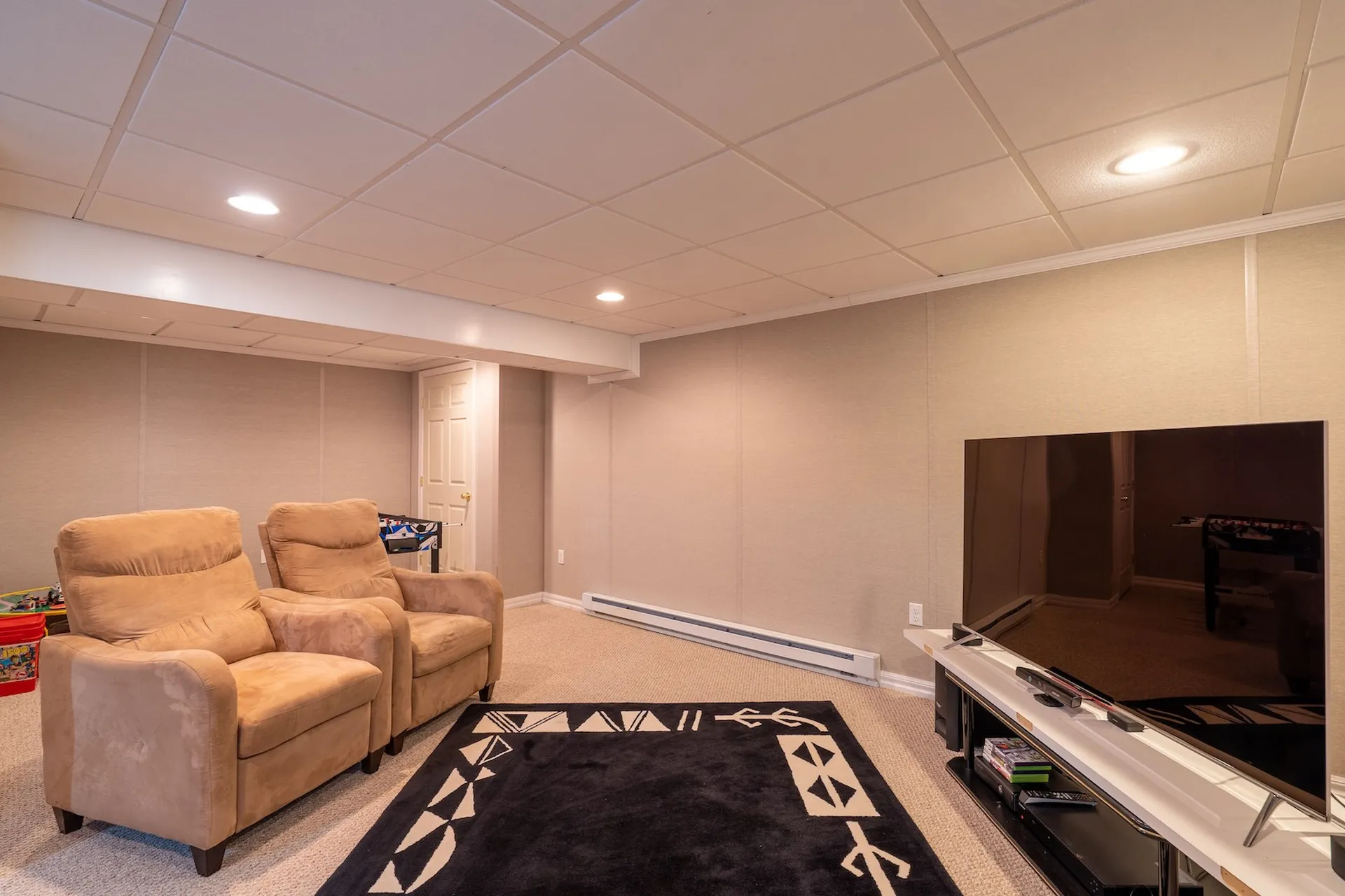 32 Jay Way Rochester NH 03868