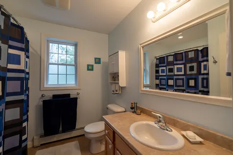 32 Jay Way Rochester NH 03868