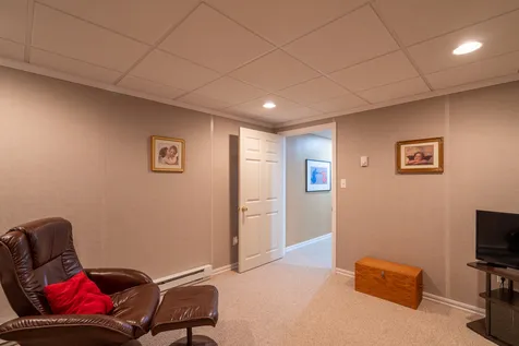 32 Jay Way Rochester NH 03868