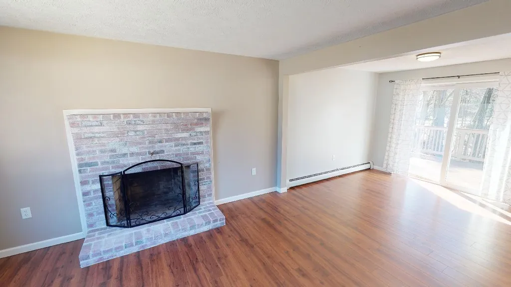 12 Columbine Place Concord NH 03303