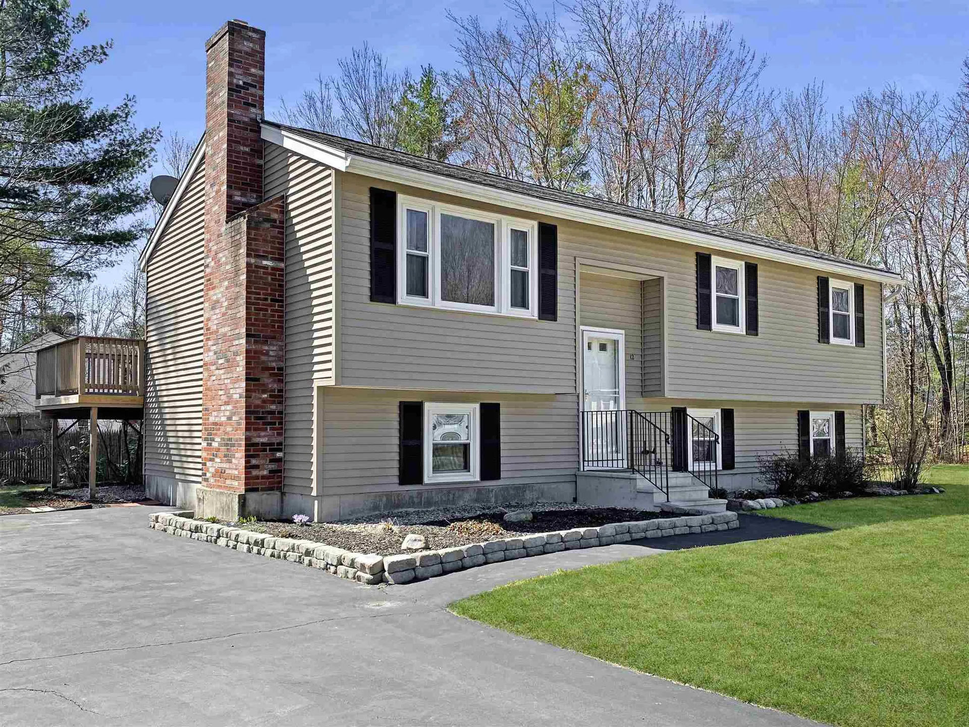 12 Columbine Place Concord NH 03303