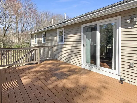 12 Columbine Place Concord NH 03303