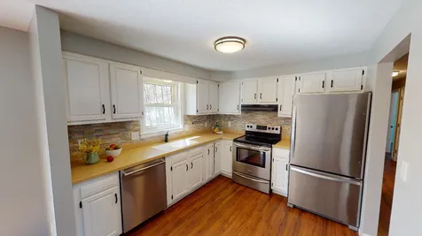 12 Columbine Place Concord NH 03303