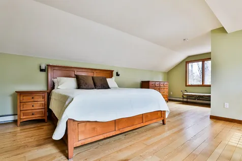 22 Wallace Brook Road Brookline NH 03033