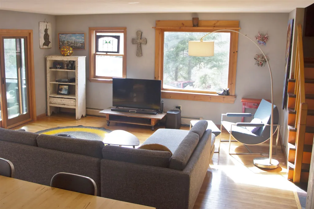 106 Blackberry Hill Road Hinesburg VT 05461