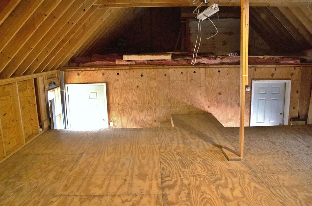 106 Blackberry Hill Road Hinesburg VT 05461