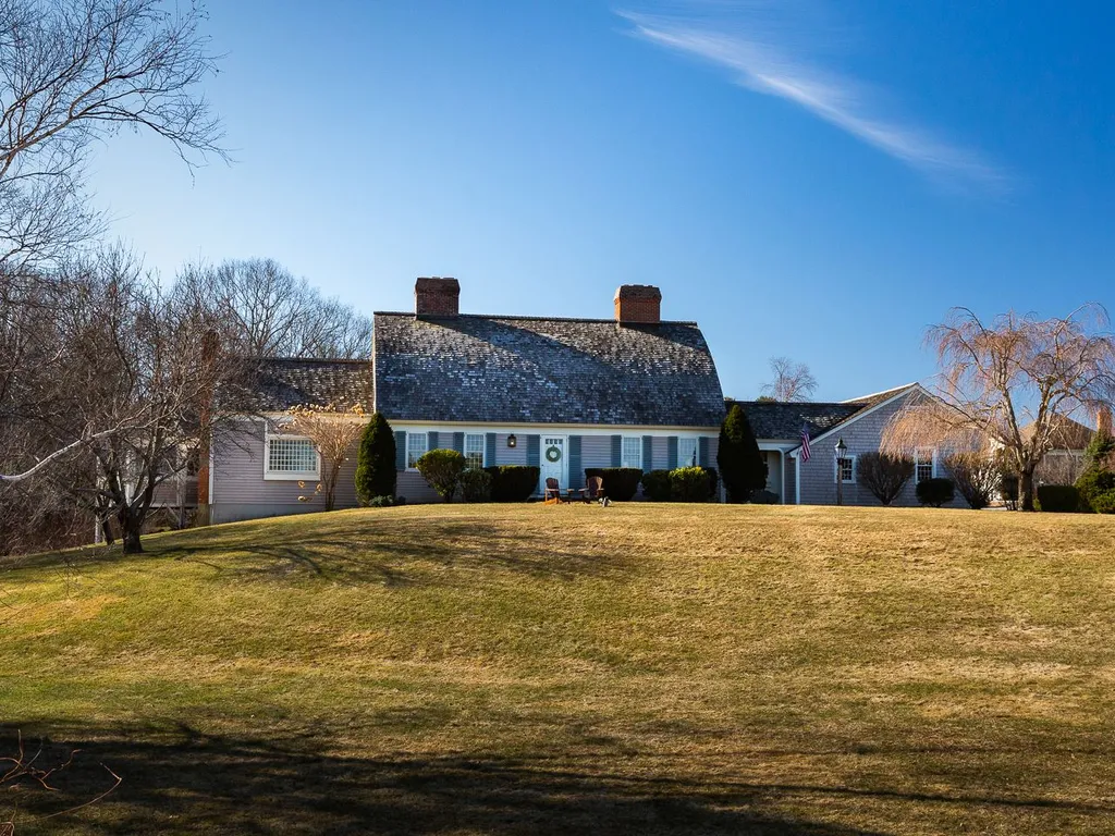 114 Tidewater Farm Road Stratham NH 03885