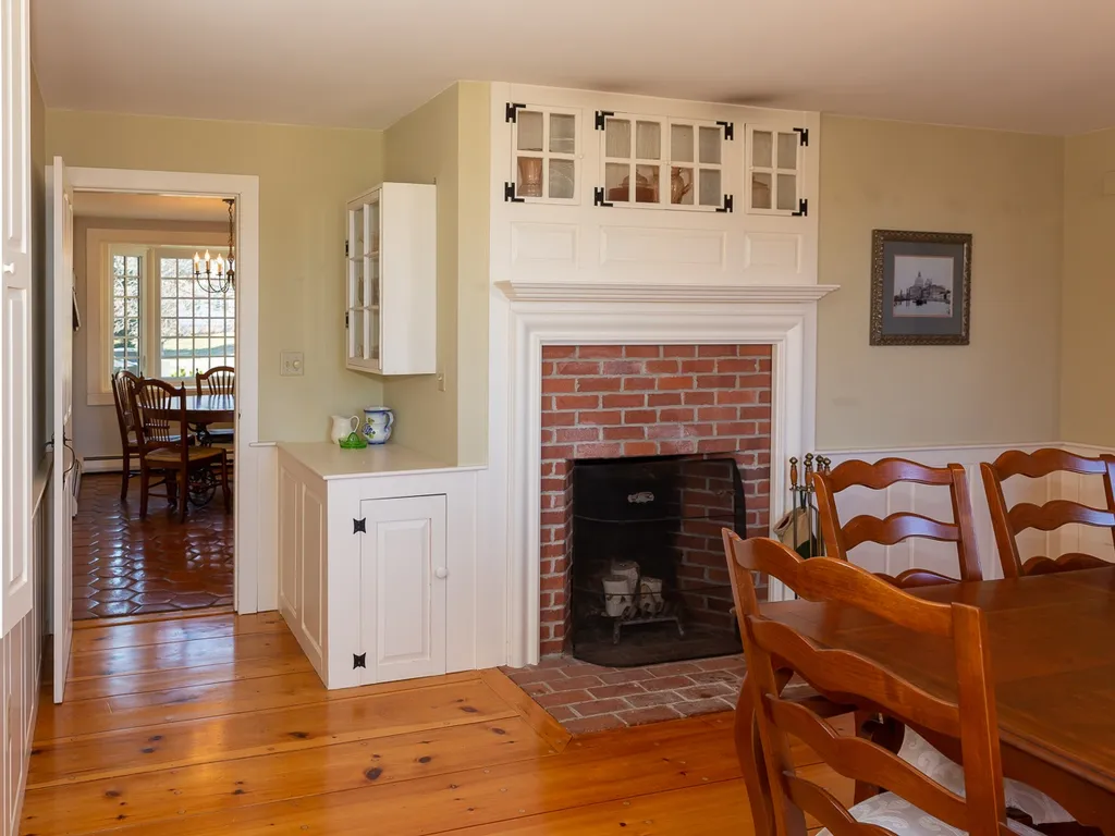 114 Tidewater Farm Road Stratham NH 03885