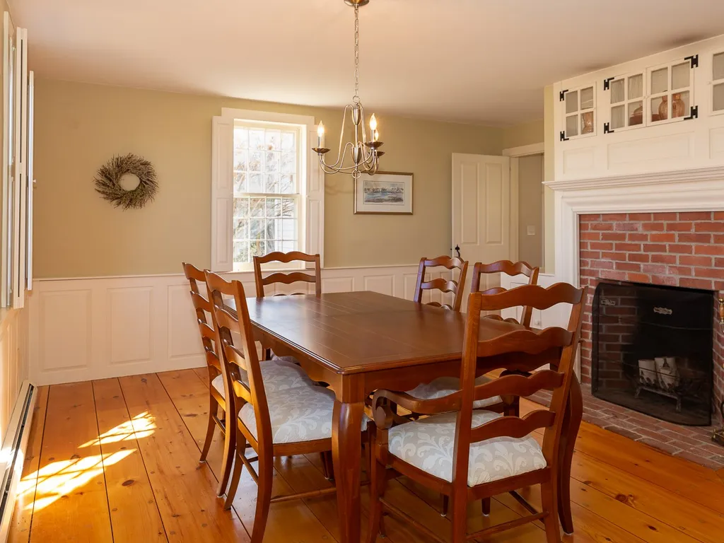 114 Tidewater Farm Road Stratham NH 03885