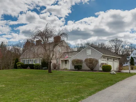 114 Tidewater Farm Road Stratham NH 03885