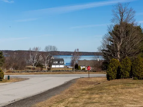 114 Tidewater Farm Road Stratham NH 03885