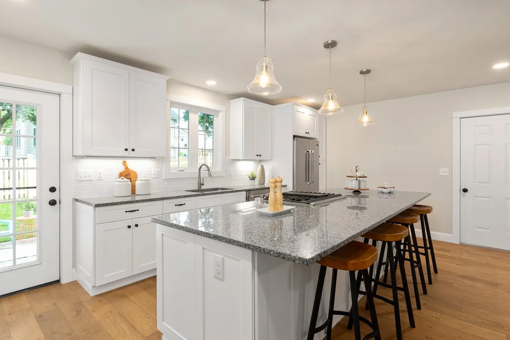 81 Thornton Street Portsmouth NH 03801