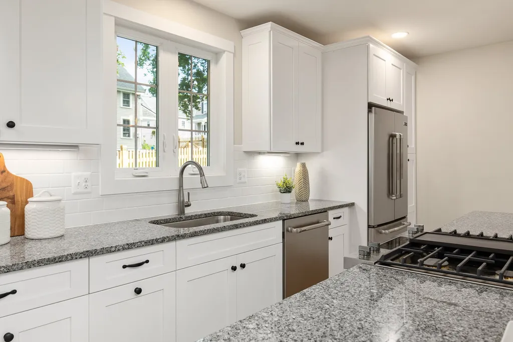 81 Thornton Street Portsmouth NH 03801