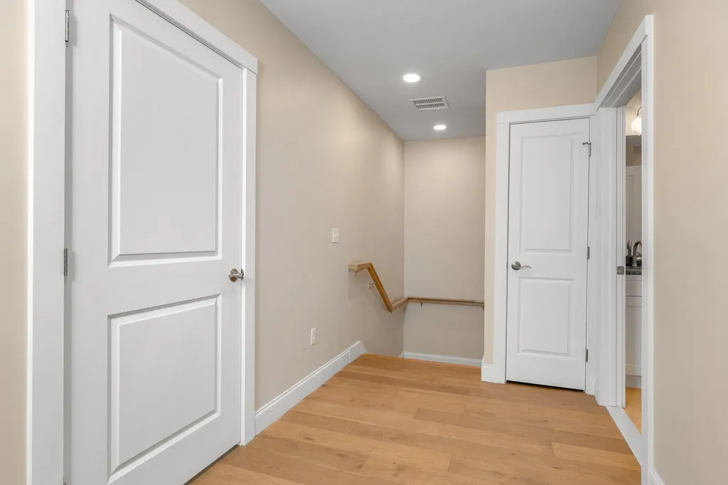 81 Thornton Street Portsmouth NH 03801